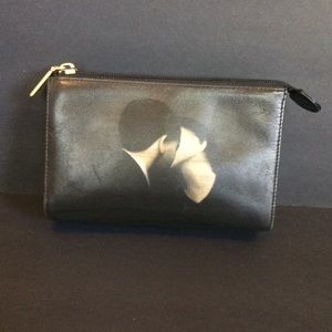 Icon Los Angeles Kissing Couple Cosmetics  Bag